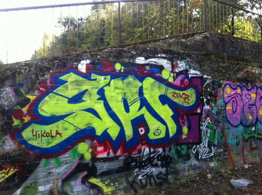 Graffiti Bombing - Photo by SpoRtsFreund - SRF