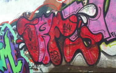 Graffiti Bombing - Photo by SpoRtsFreund - SRF