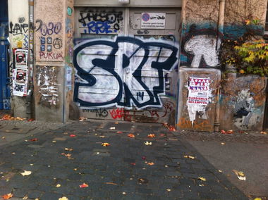 Graffiti Bombing - Photo by SpoRtsFreund - SRF