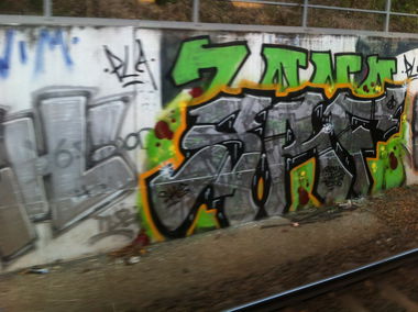 Graffiti Bombing - Photo by SpoRtsFreund - SRF
