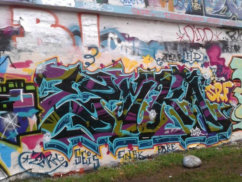 Graffiti Wall - Photo by SpoRtsFreund - Emra, SRF