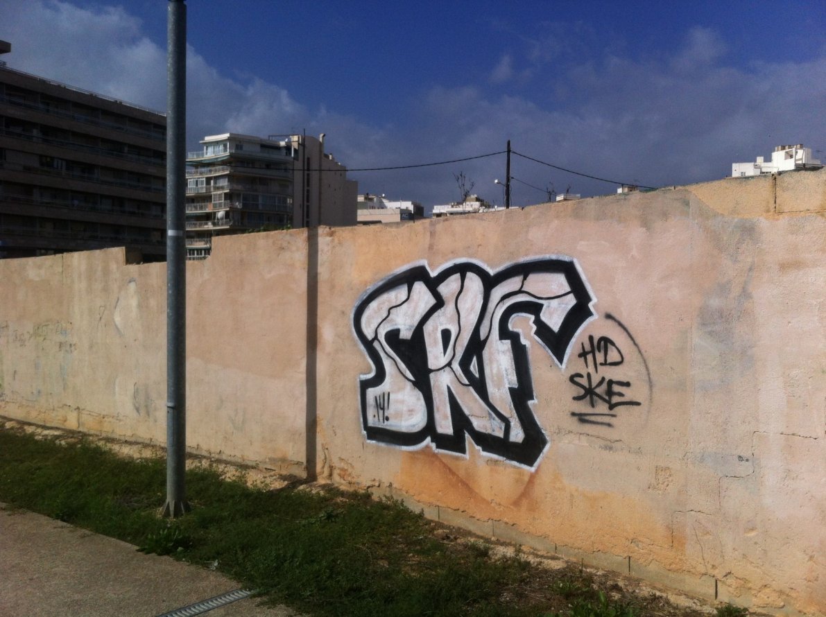 Graffiti Bombing - Photo by SpoRtsFreund - SRF