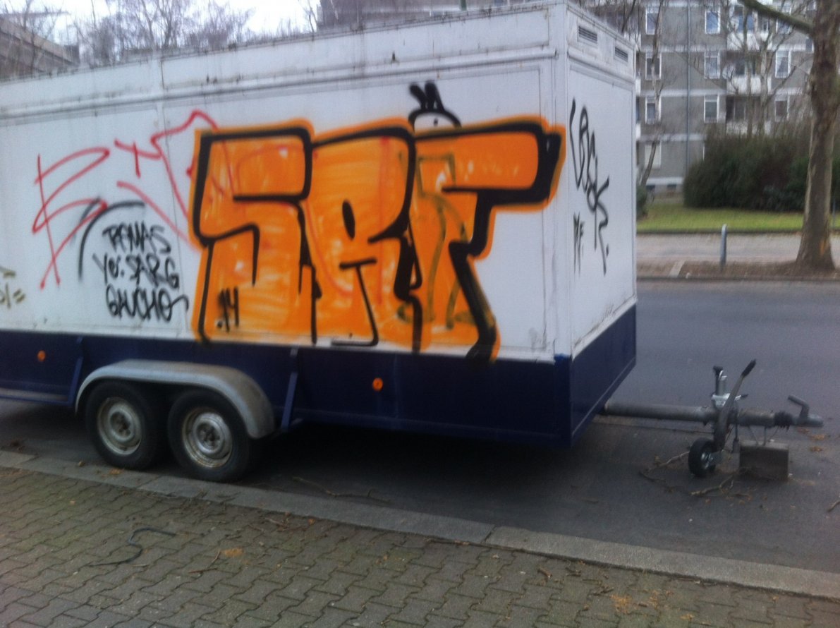 Graffiti Bombing - Photo by SpoRtsFreund - SRF
