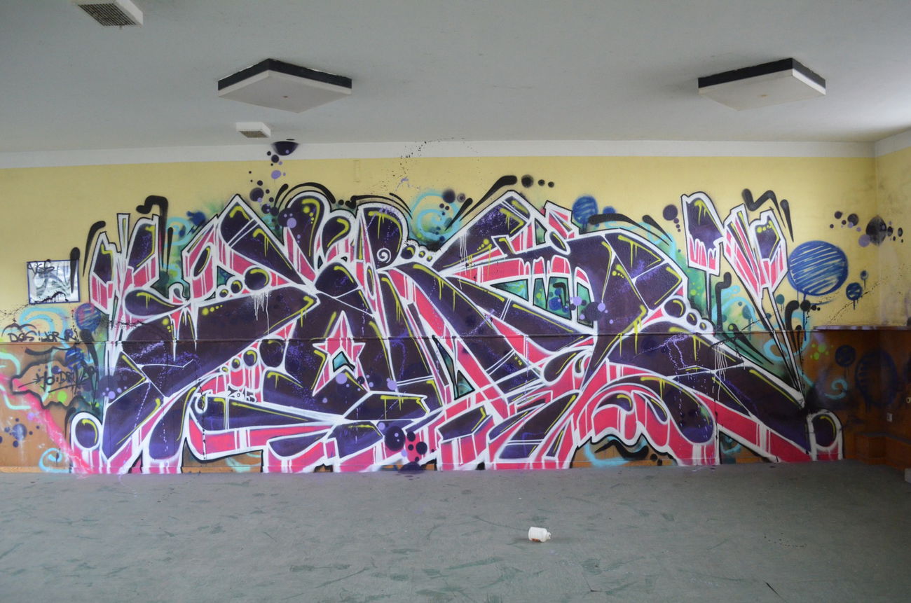 Graffiti Photo by Spottaah - jörk, dgs, dragons (2015)