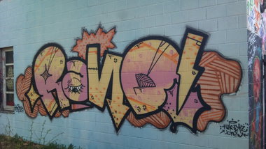 Graffiti Wall in Oldenburg - Photo by Spotted - Rand, eaz, fuk (2010)