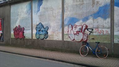 Graffiti Bombing in Oldenburg - Photo by Spotted - Laslo, Pair, Ls (2011)