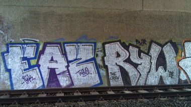 Graffiti Bombing in Oldenburg - Photo by Spotted - Eaz, R4w (2008)