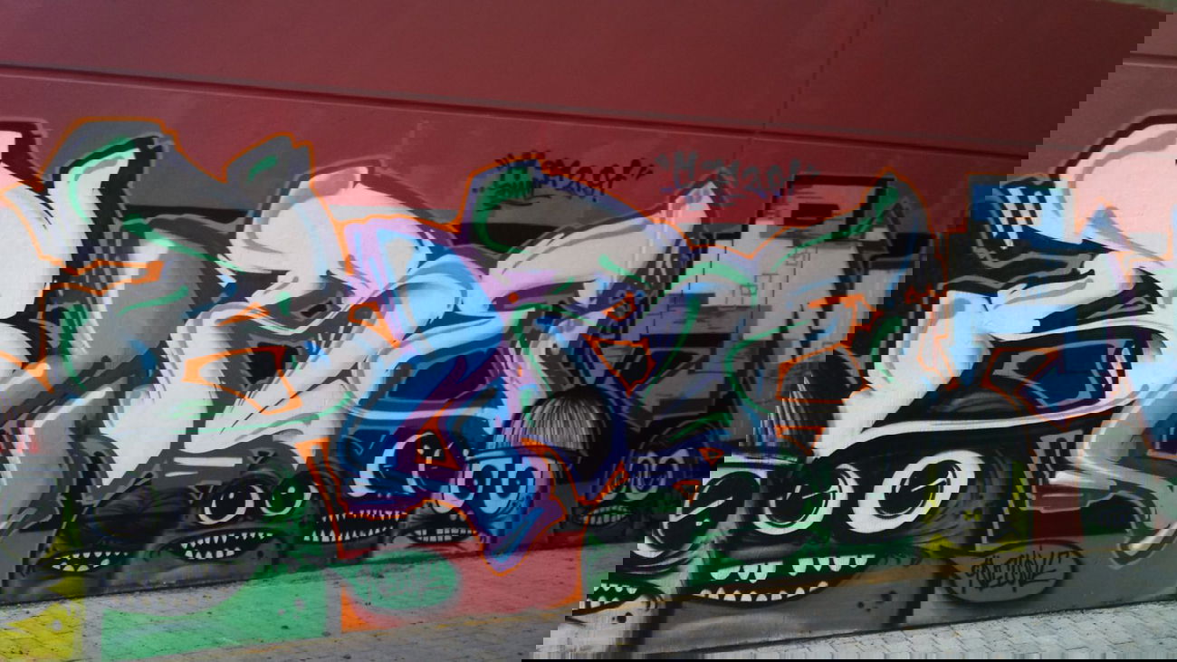 Graffiti Wall in Oldenburg - Photo by Spotted - Sure (2012)