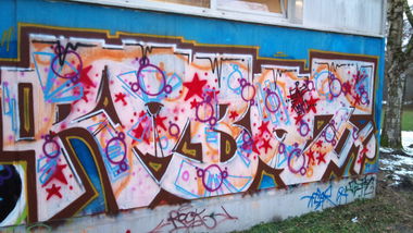 Graffiti Wall in Oldenburg - Photo by Spotted - Robot