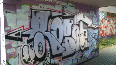 Graffiti Wall in Oldenburg - Photo by Spotted - Robot (2011)