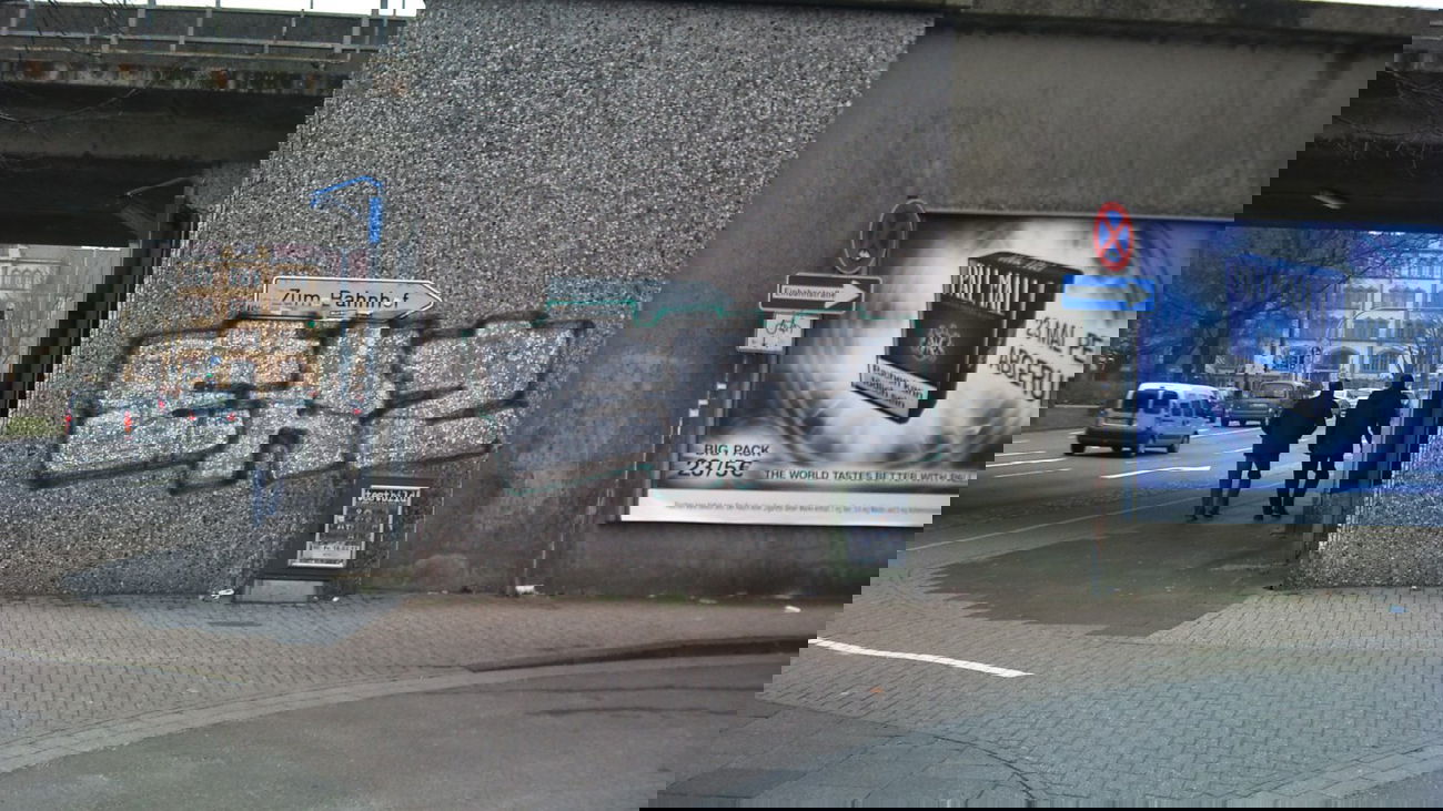 Graffiti Bombing in Oldenburg - Photo by Spotted - Eaz