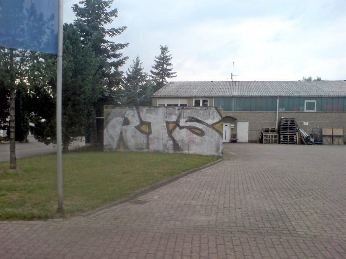 Graffiti Wall in Oldenburg - Photo by Spotted - Rts