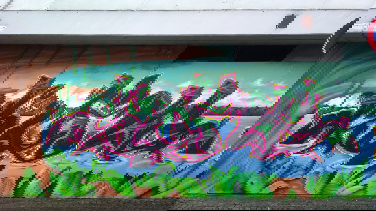 Graffiti Wall in Oldenburg - Photo by Spotted - Sure (2012)
