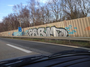 Graffiti Bombing in Oldenburg - Photo by Spotted - Farm (2013)