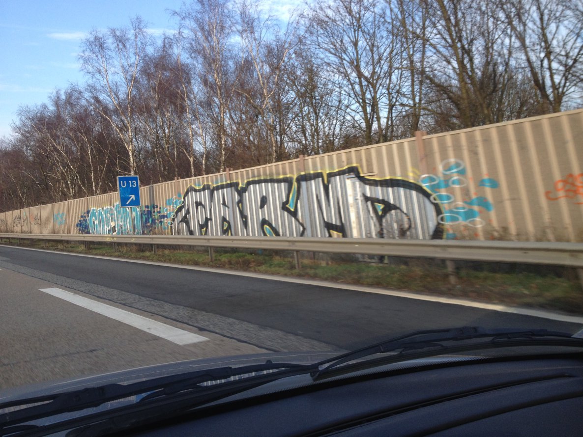 Graffiti Bombing in Oldenburg - Photo by Spotted - Farm (2013)