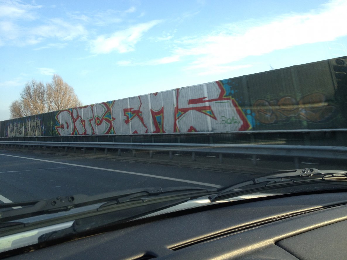 Graffiti Bombing - Photo by Spotted - Ditc, Ems (2012)