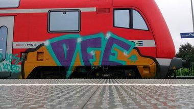 Graffiti Train - Photo by Spr_200 - ofe, losd, kord (2014)