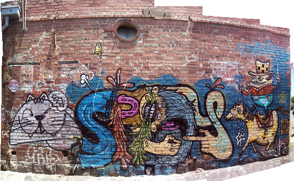 Graffiti Bombing in Melbourne Australia - Photo by Spray (2011)
