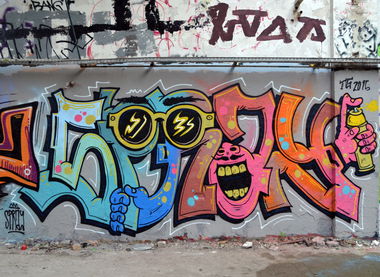 Graffiti Wall in BERLIN - Photo by Spray - spray, tg (2015)