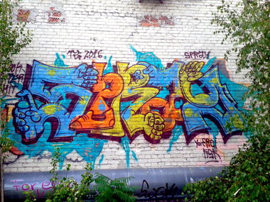 Graffiti Wall in BERLIN - Photo by Spray (2016)