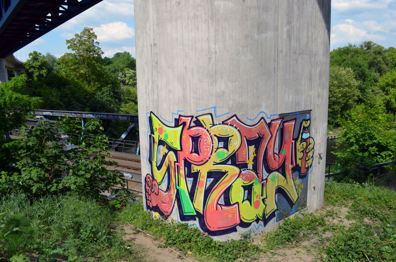 Graffiti Wall in BERLIN - Photo by Spray - Spray (2015)