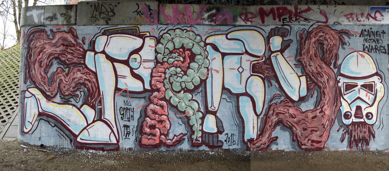 Graffiti Wall in BERLIN - Photo by Spray - spray, berlin, TG (2015)