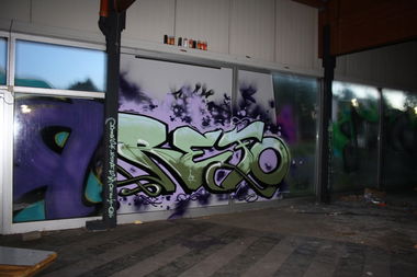 Graffiti Wall - Photo by Squeeeza - Reform, Kurs37 (2014)