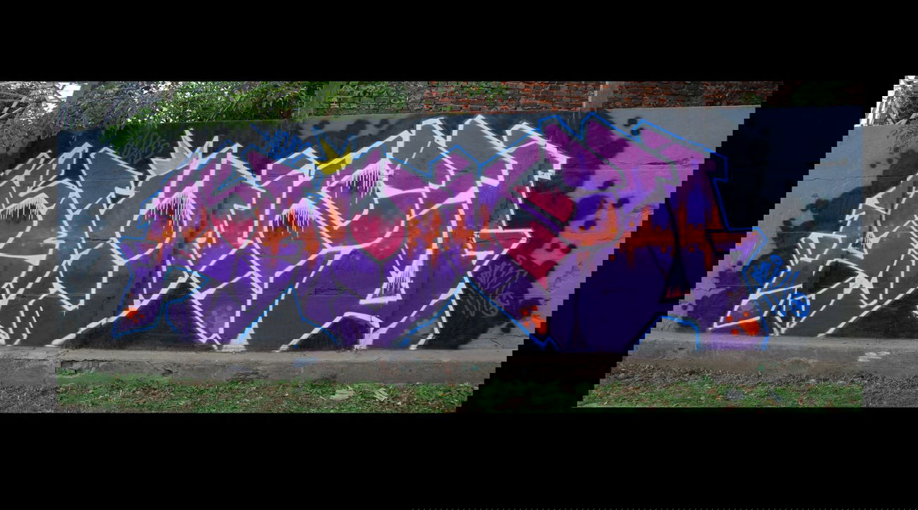 Graffiti Wall in ClÃ¡udia - Photo by StabSupreme (2012)