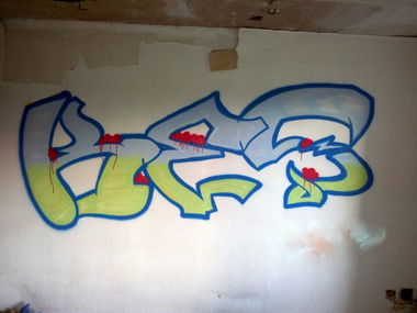 Graffiti Wall in Saarbrücken - Photo by Stadter - Kes (2013)