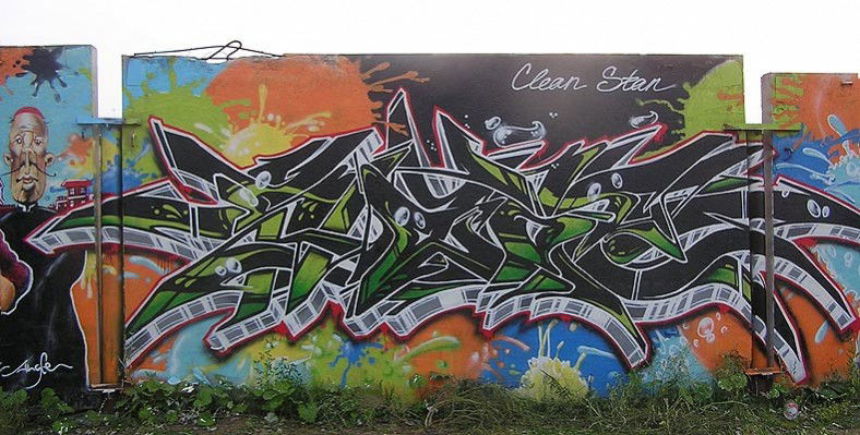 Graffiti Wall in Kazan - Photo by Stan