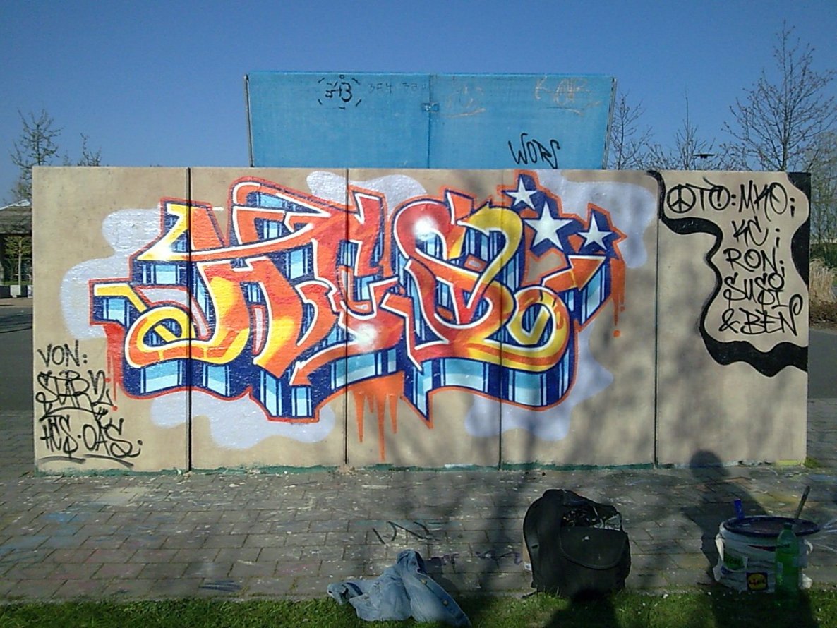 Graffiti Wall - Photo by Startwo - HCS, by, STARTWO (2010)