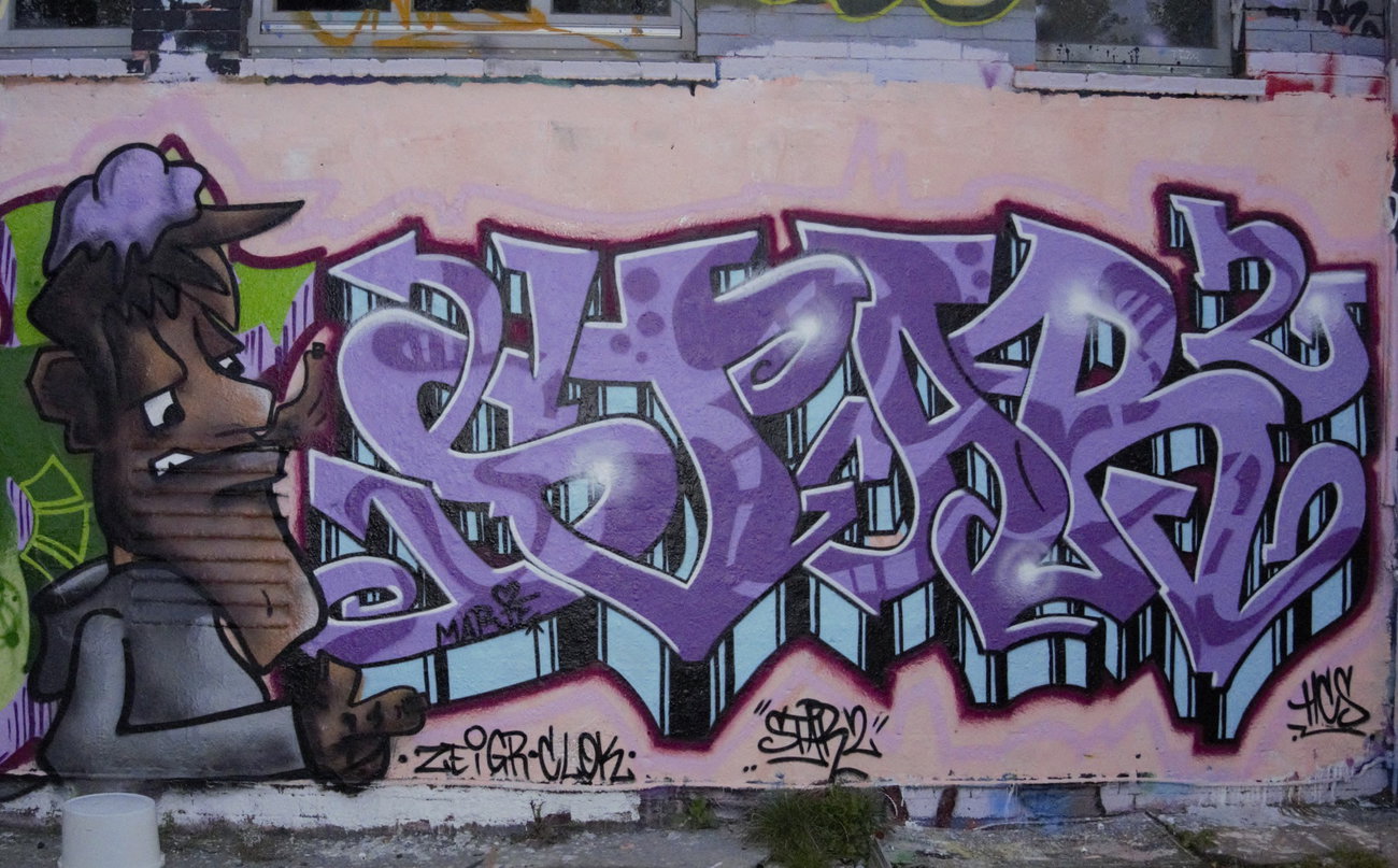 Graffiti Wall - Photo by Startwo - STAR2 (2015)