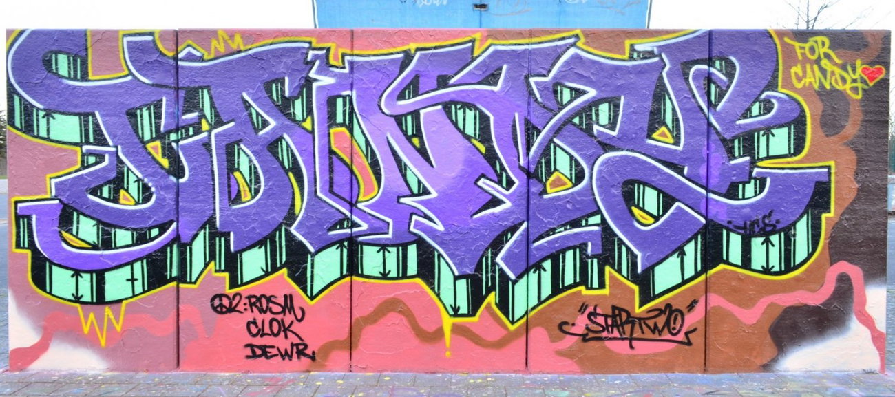 Graffiti Wall - Photo by Startwo - Startwo (2015)