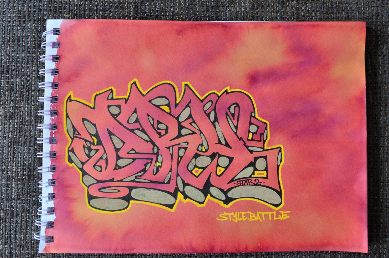 Graffiti Wall - Photo by Startwo - DRY