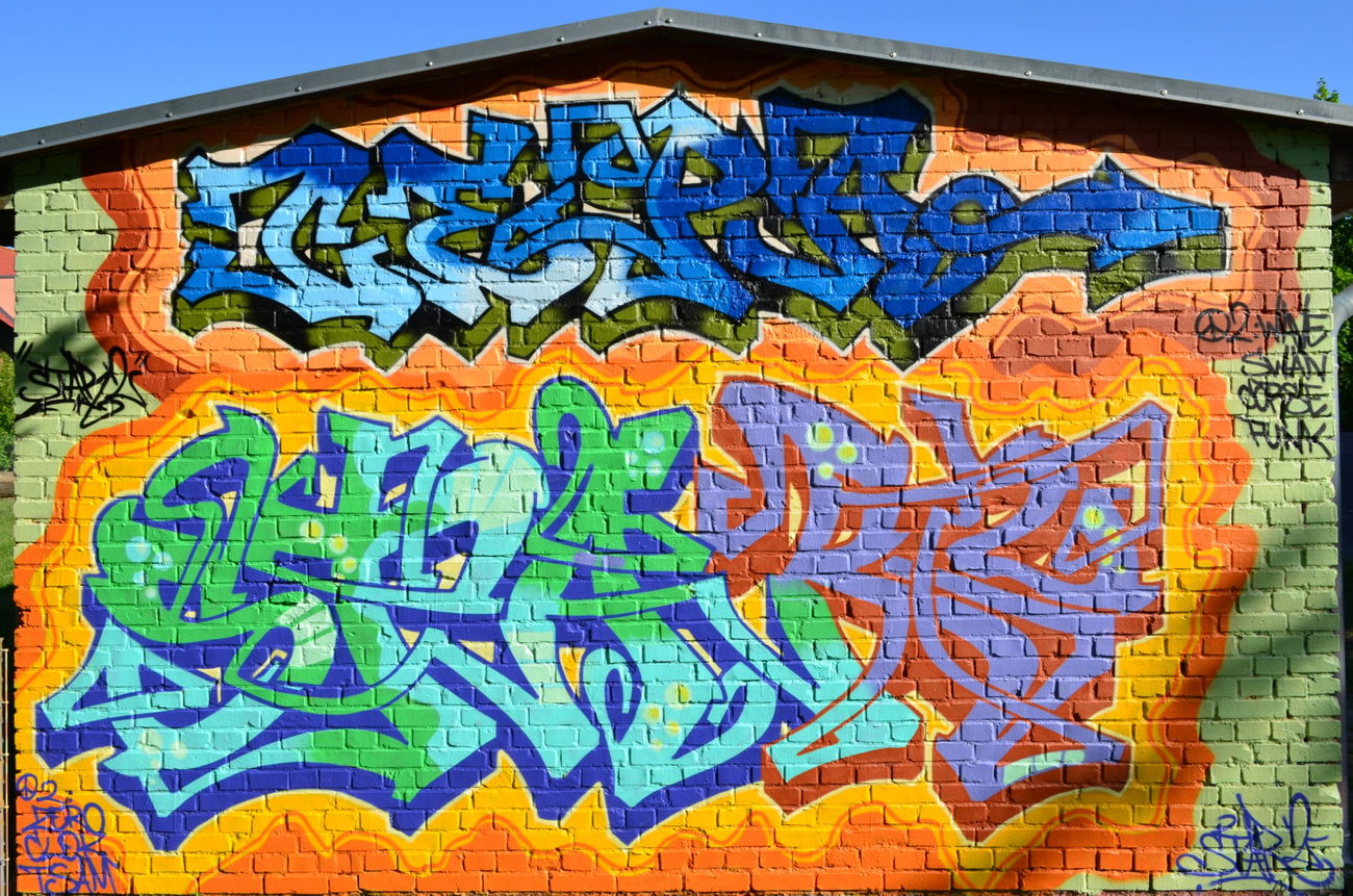 Graffiti Wall - Photo by Startwo - CEPASTAR2