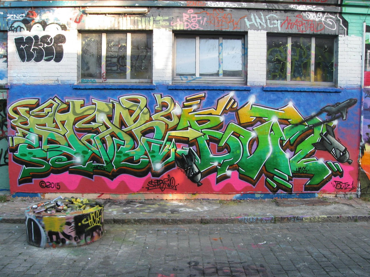 Graffiti Wall - Photo by Startwo (2015)