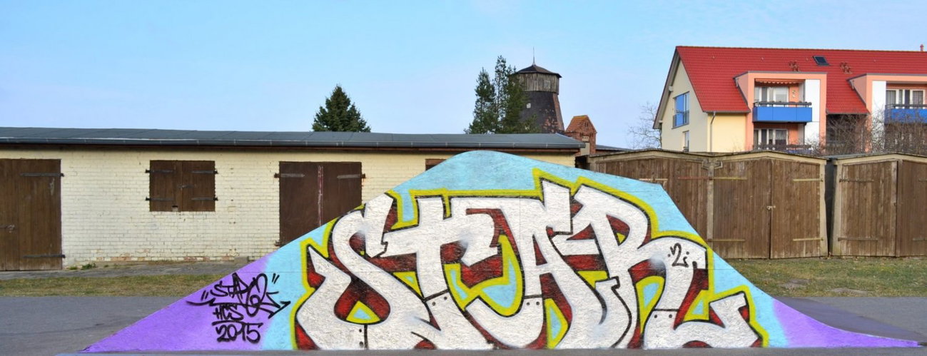 Graffiti Wall - Photo by Startwo - STAR2 (2015)