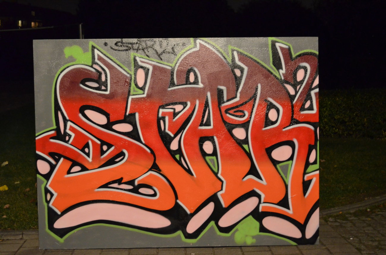 Graffiti Wall - Photo by Startwo - STAR2HCS