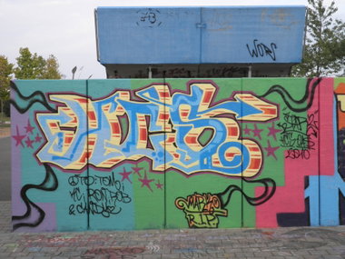 Graffiti Wall - Photo by Startwo - STAR2 (2010)