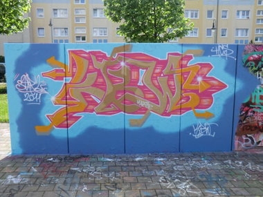 Graffiti Wall - Photo by Startwo - STAR2 (2011)