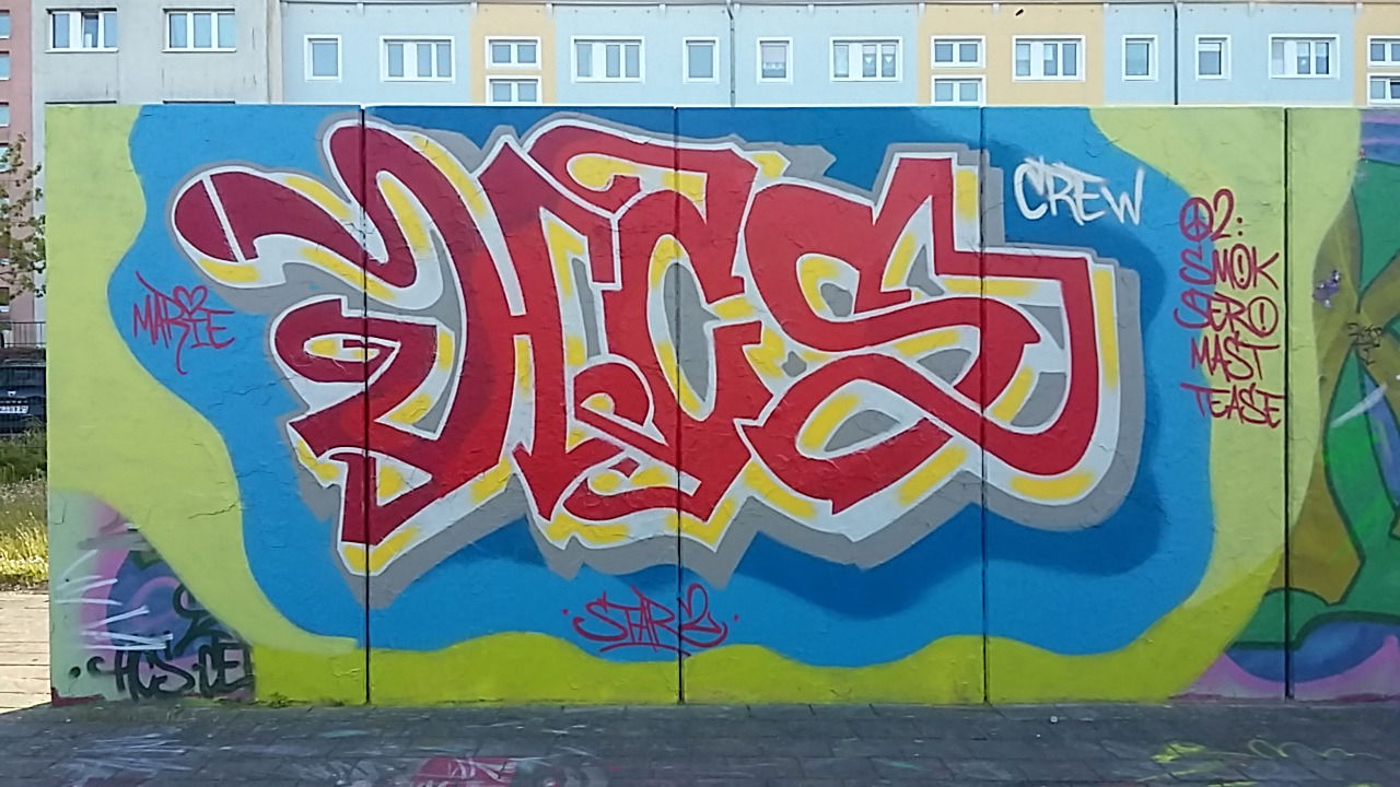 Graffiti Wall - Photo by Startwo - HCSCREW (2019)