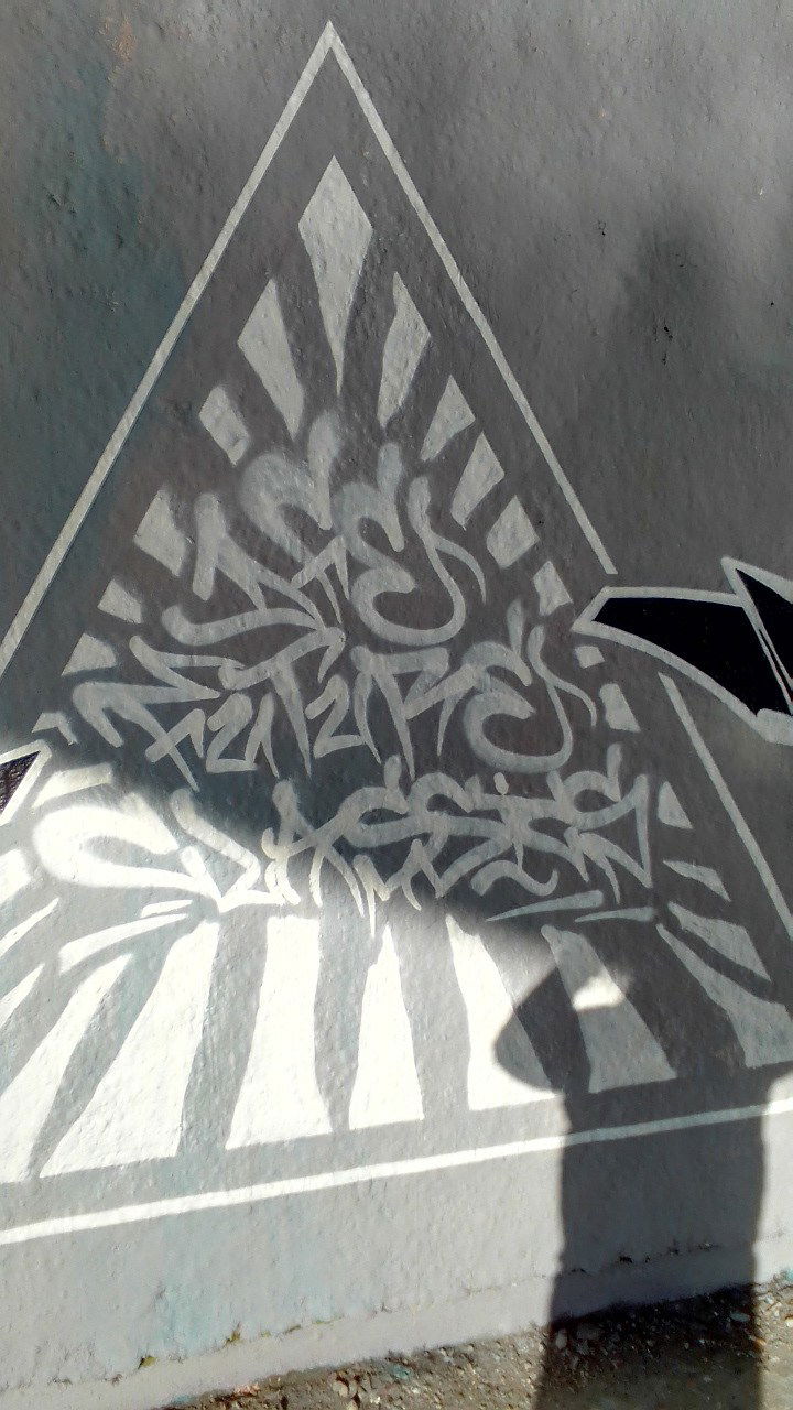 Graffiti Wall - Photo by Statist