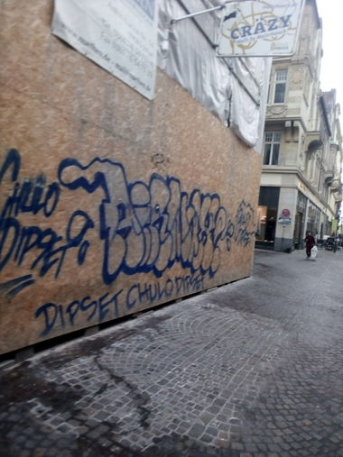 Graffiti Wall - Photo by Statist