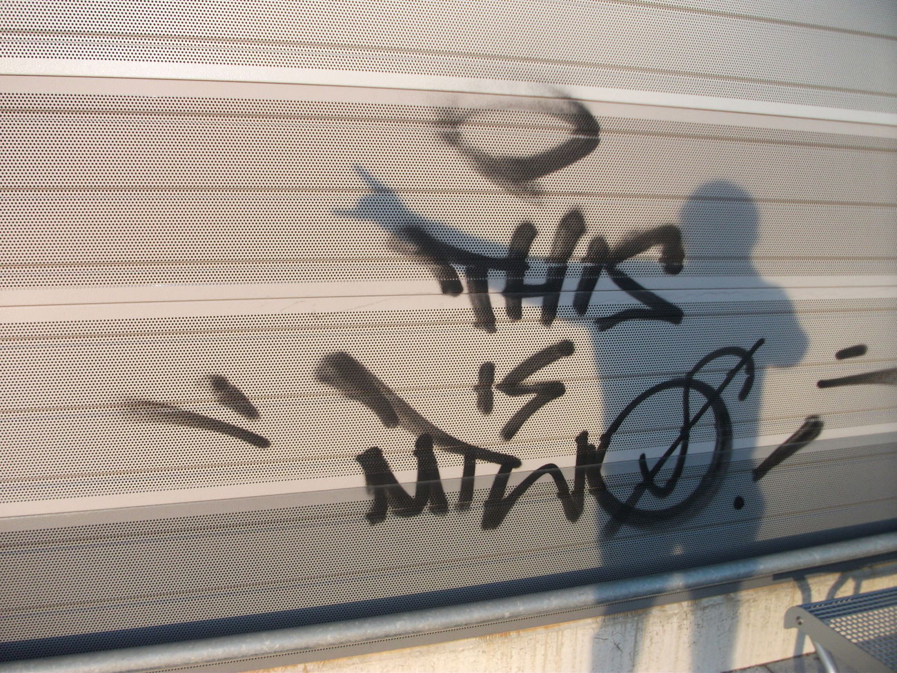 Graffiti Wall - Photo by Statist - utwo (2017)