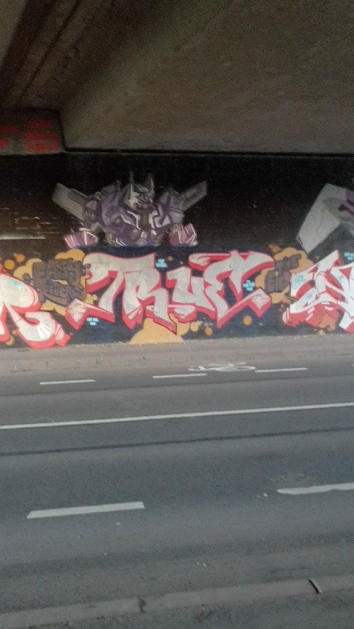 Graffiti Wall - Photo by Statist