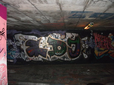 Graffiti Wall - Photo by Statist - edj