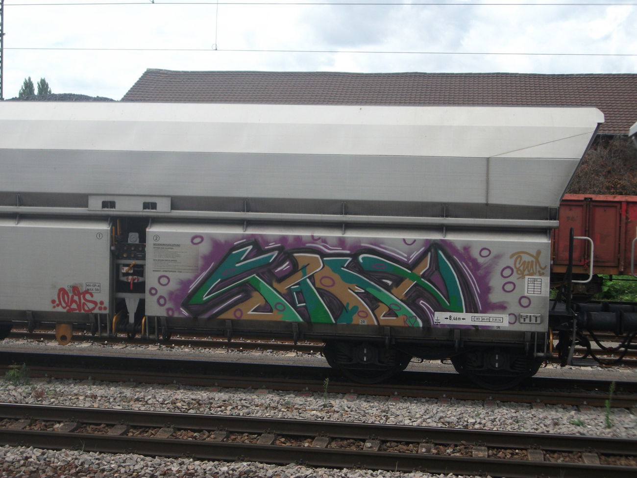 Graffiti Train - Photo by Statist