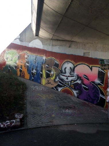 Graffiti Wall - Photo by Statist - Rambos (2018)