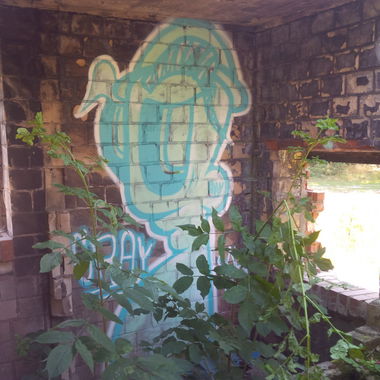 Graffiti Wall - Photo by StayHigh - FTS, CRAY