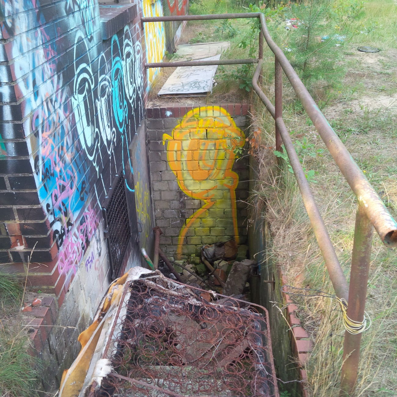 Graffiti Wall - Photo by StayHigh - FTS, CRAY, NASTY